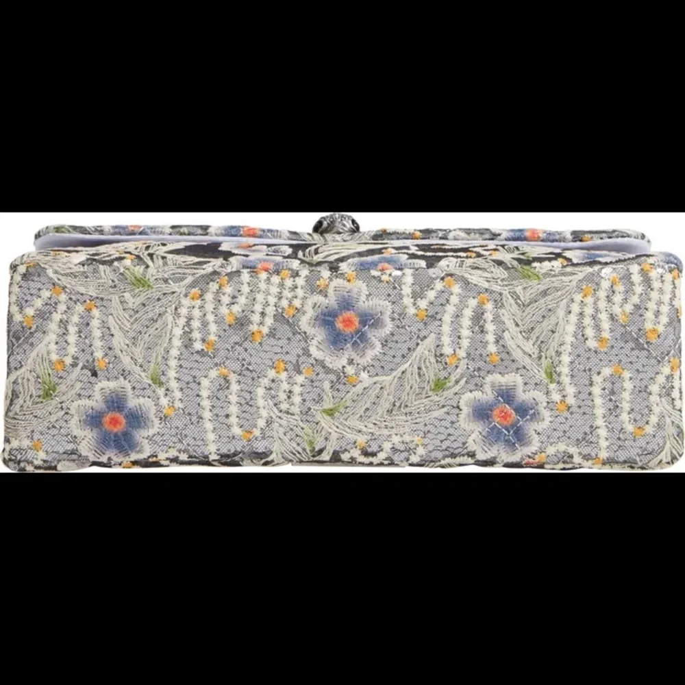 KURT GEIGER LONDON
Kensington Embroidered Sequin Shoulder Bag - Picture 7 of 12